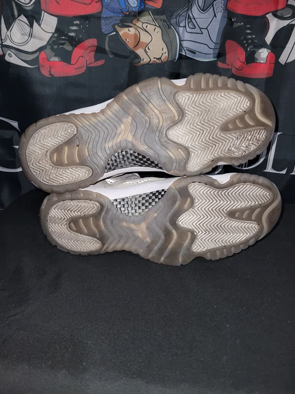 Jordan 11 Retro Low IE Sneakers Light Orewood Brown